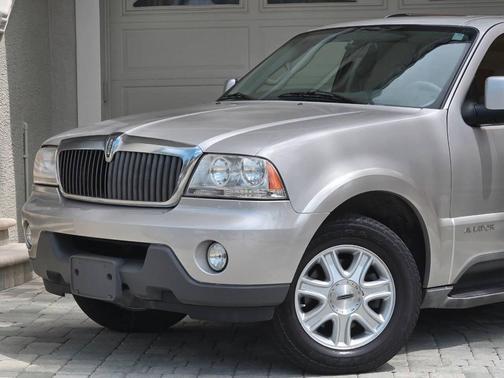 2004 Lincoln Aviator Ultimate