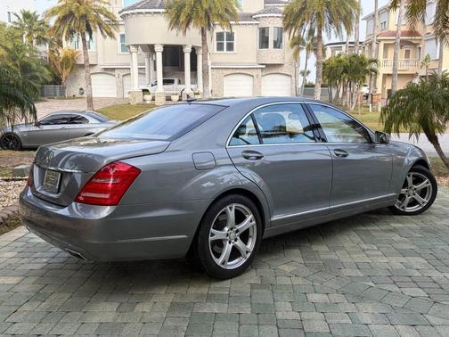 2013 Mercedes-Benz S-Class S 550 4dr Sedan