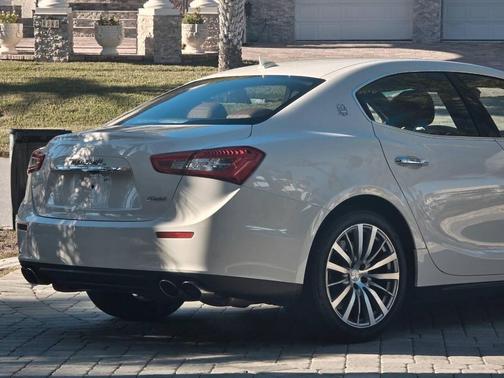 2015 Maserati Ghibli Base