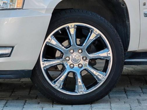 2007 Cadillac Escalade Base
