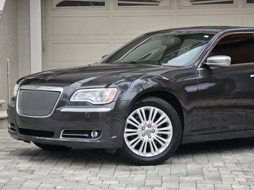 2014 Chrysler 300C John Varvatos Luxury