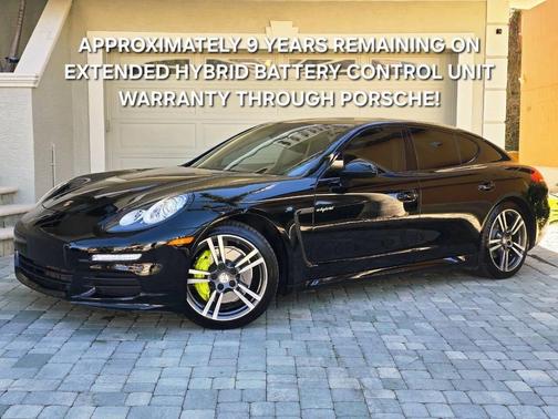 2014 Porsche Panamera 4