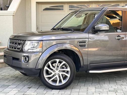 Corris Gray Metallic 2016 Land Rover LR4 Base
