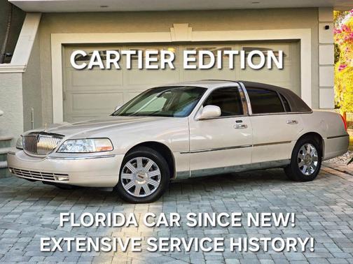 2003 Lincoln Town Car Cartier 4dr Sedan