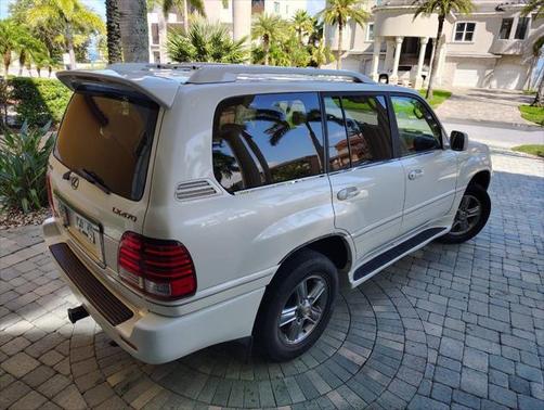 2006 Lexus LX 470 Base
