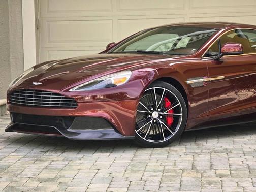 2014 Aston Martin Vanquish Base 2dr Coupe