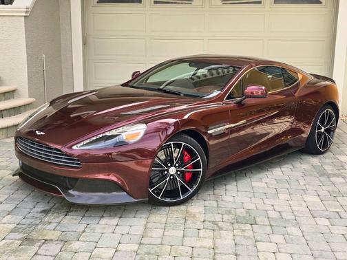 2014 Aston Martin Vanquish Base 2dr Coupe