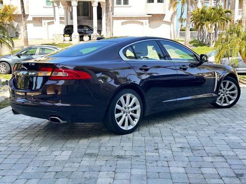 2011 Jaguar XF Premium