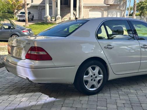 Crystal White 2004 Lexus LS 430 Base