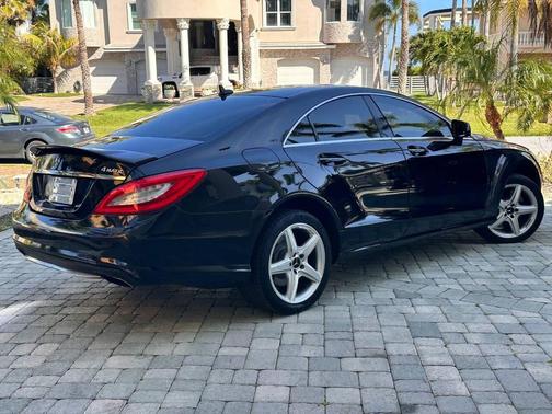 Black 2014 Mercedes-Benz CLS-Class CLS 550 4MATIC AWD 4dr Sedan