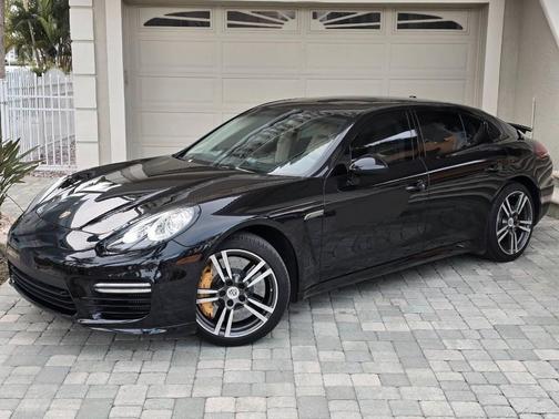 2014 Porsche Panamera Turbo S