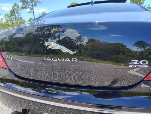2014 Jaguar XJ Base