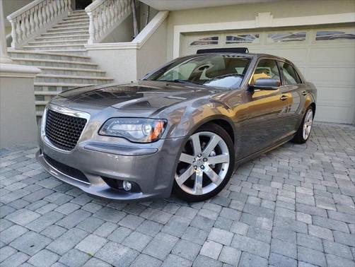 2012 Chrysler 300 SRT8