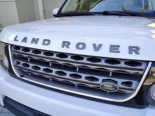 2016 Land Rover LR4 Base
