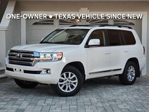 2016 Toyota Land Cruiser Base