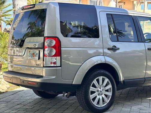 2013 Land Rover LR4 Base