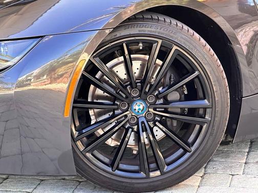 Black 2019 BMW i8 Base AWD 2dr Roadster