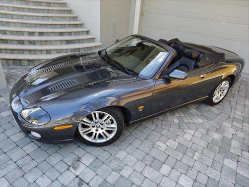 2005 Jaguar XKR Base