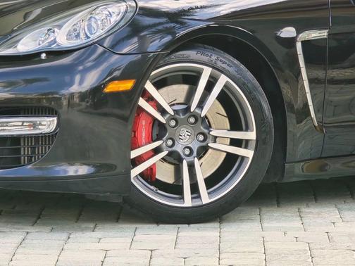 2011 Porsche Panamera Turbo