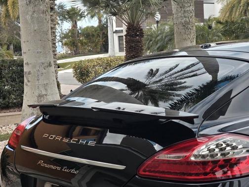 2011 Porsche Panamera Turbo