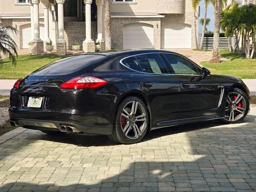 2011 Porsche Panamera Turbo
