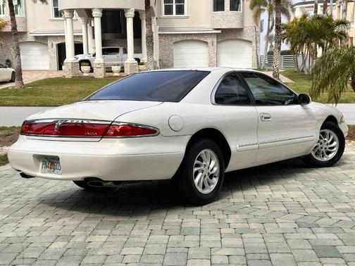 1998 Lincoln Mark VIII Base