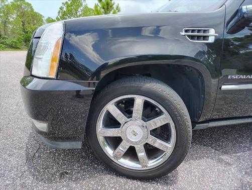 2009 Cadillac Escalade Base
