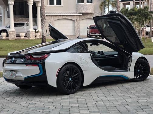2019 BMW i8 Base AWD 2dr Coupe