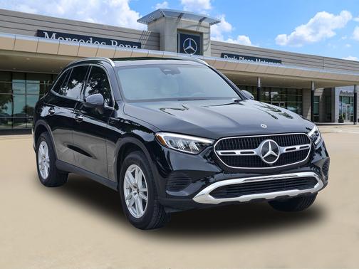 2025 Mercedes-Benz GLC 300