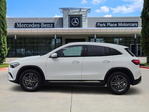 2026 Mercedes-Benz GLA 250 Base