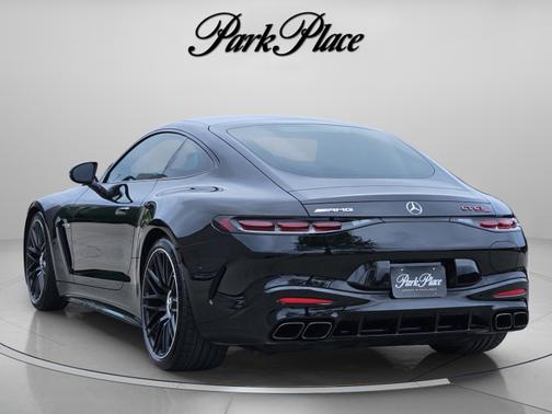 2025 Mercedes-Benz AMG GT 63 