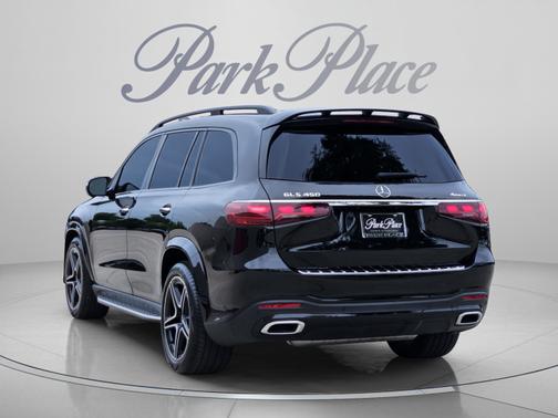 Obsidian Black Metallic 2026 Mercedes-Benz GLS 450