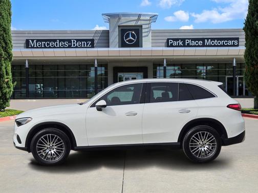 2026 Mercedes-Benz GLC 300 4MATIC