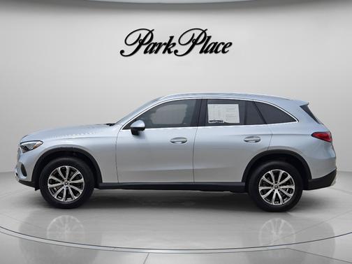 Cirrus Silver Metallic 2026 Mercedes-Benz GLC 300