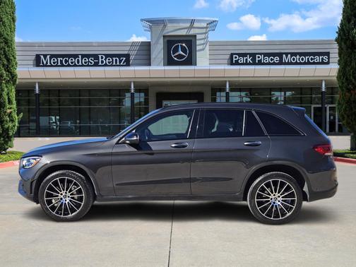 2022 Mercedes-Benz GLC 300 