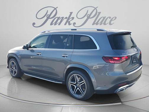 Selenite Grey Metallic 2026 Mercedes-Benz GLS 450 4MATIC