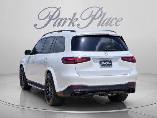 MANUFAKTUR Moonlight White Metallic 2025 Mercedes-Benz AMG GLS 63