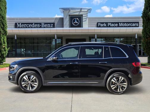 2025 Mercedes-Benz GLB 250 