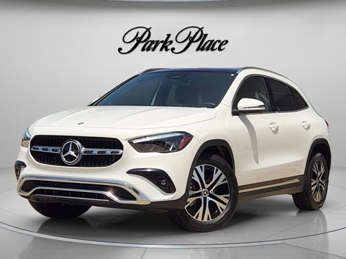 Polar White 2026 Mercedes-Benz GLA 250 Base