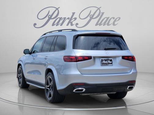 Cirrus Silver Metallic 2026 Mercedes-Benz GLS 450