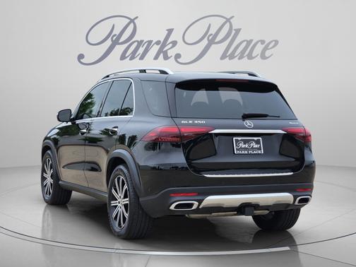 Obsidian Black Metallic 2026 Mercedes-Benz GLE 350 4MATIC