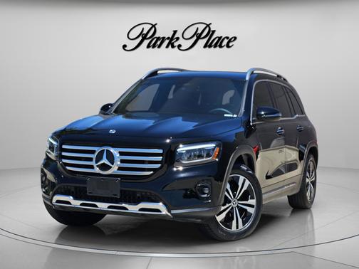 Night Black 2025 Mercedes-Benz GLB 250 4MATIC