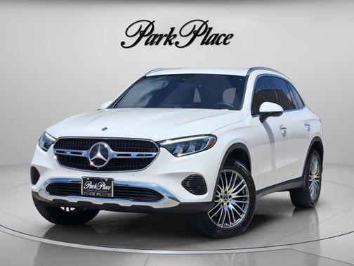 Polar White 2025 Mercedes-Benz GLC 300