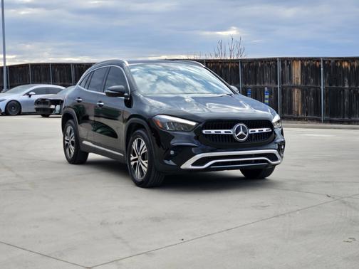 2025 Mercedes-Benz GLA 250 