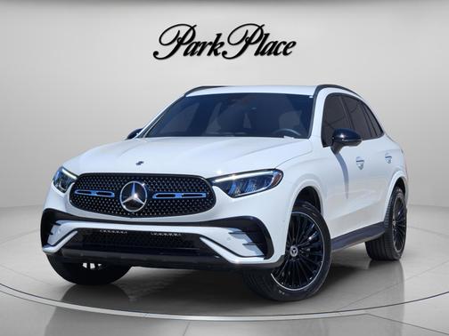 Polar White 2026 Mercedes-Benz GLC 300