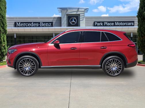 2025 Mercedes-Benz GLC 300 4MATIC