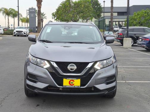 2020 Nissan Rogue Sport SV