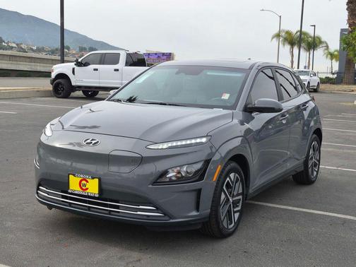 2022 Hyundai KONA EV SEL