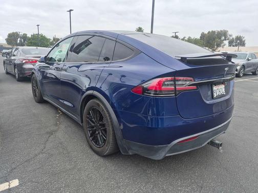 Deep Blue Metallic 2022 Tesla Model X Dual Motor All-Wheel Drive
