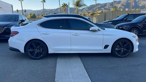 2023 Genesis G70 2.0T RWD